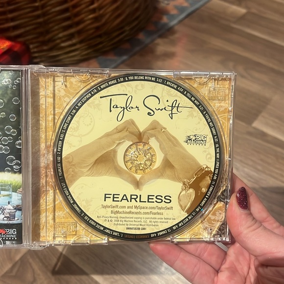 Fearlesss cd - Picture 3 of 5
